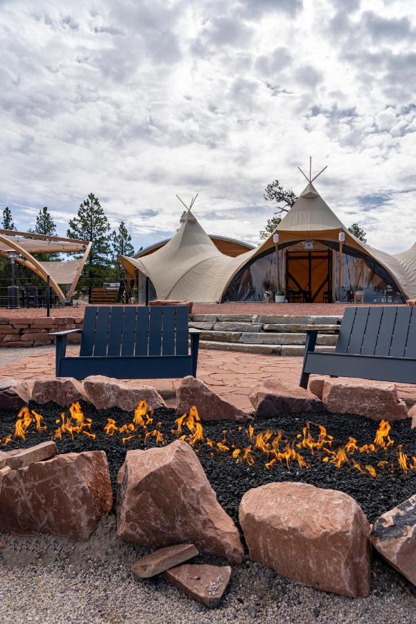 Luxury tent Under Canvas Bryce Canyon *